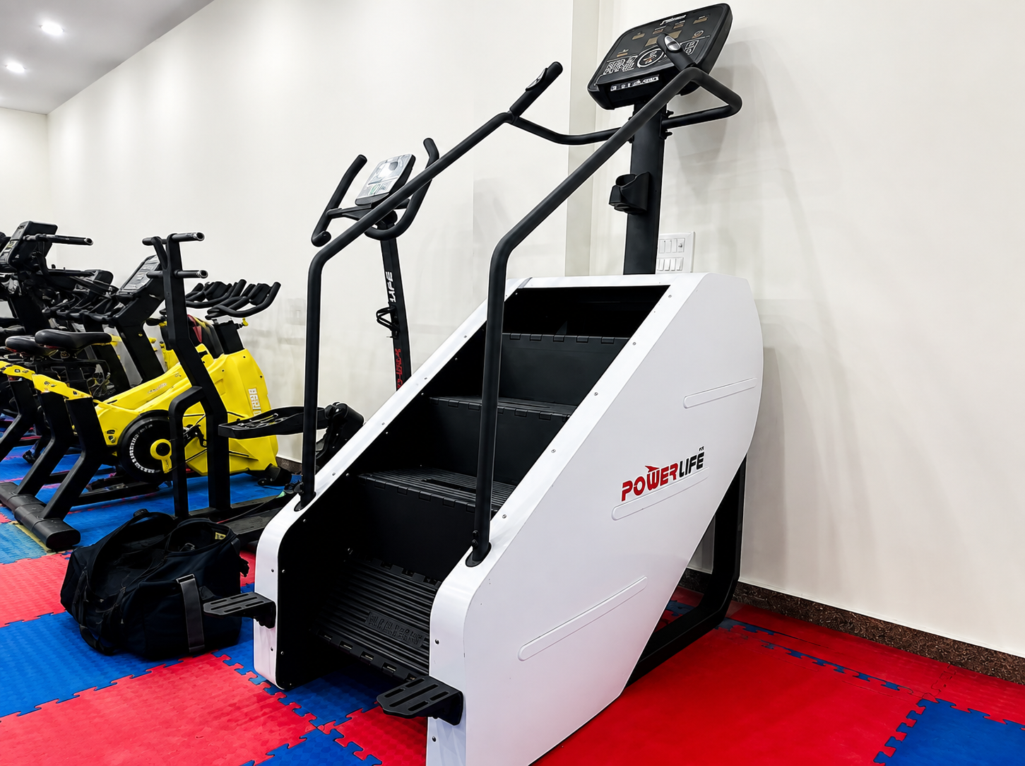 Commercial Fitness & Sports Equipment